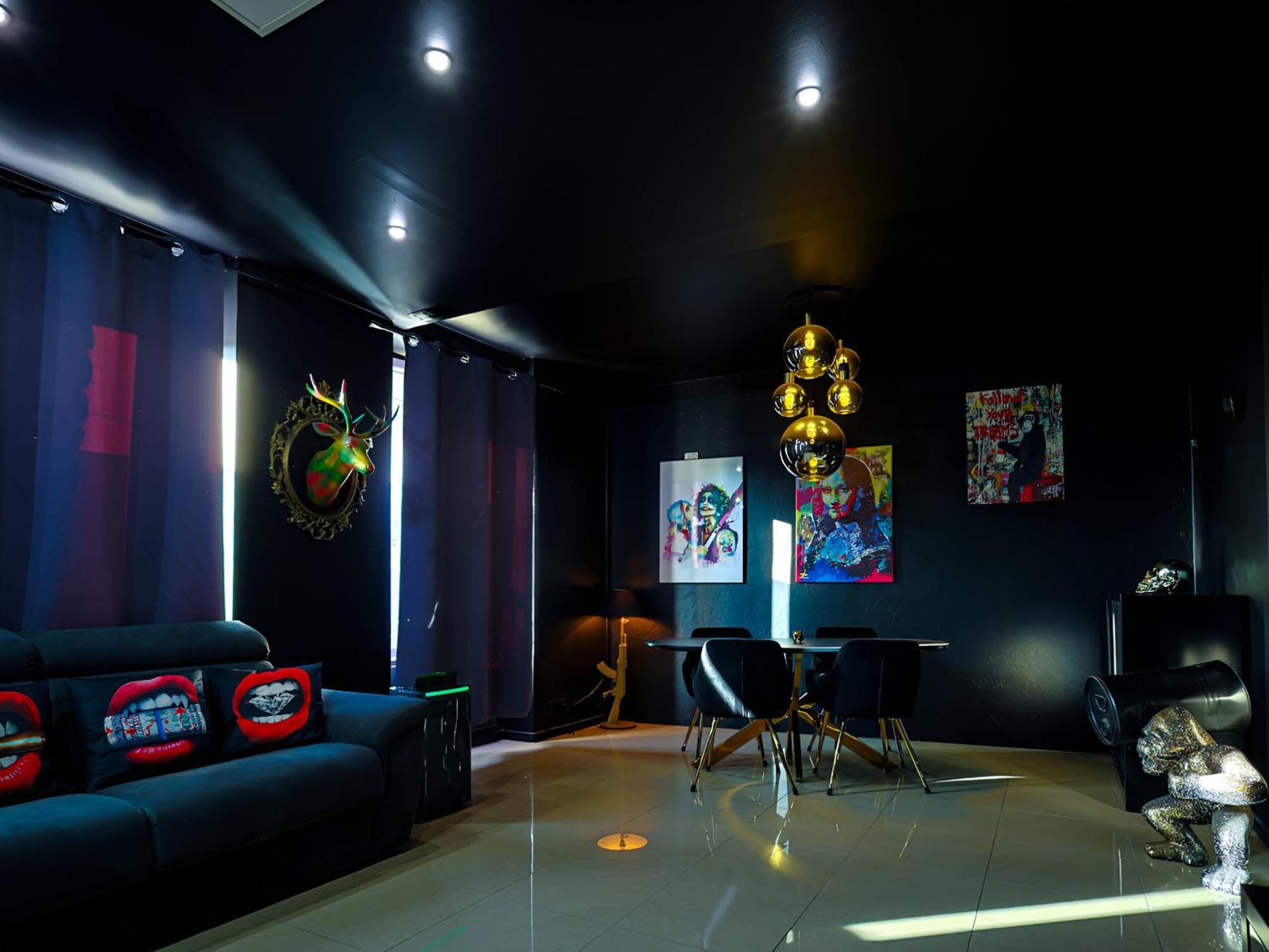 Appartement Pop Art - Asterix,Cdg,Chantilly,Disney ラ・シャペル・アン・セルヴァル エクステリア 写真