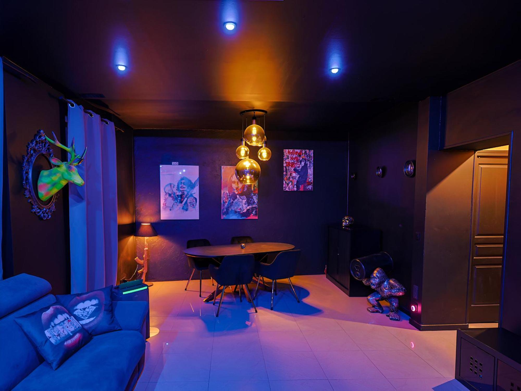 Appartement Pop Art - Asterix,Cdg,Chantilly,Disney ラ・シャペル・アン・セルヴァル エクステリア 写真